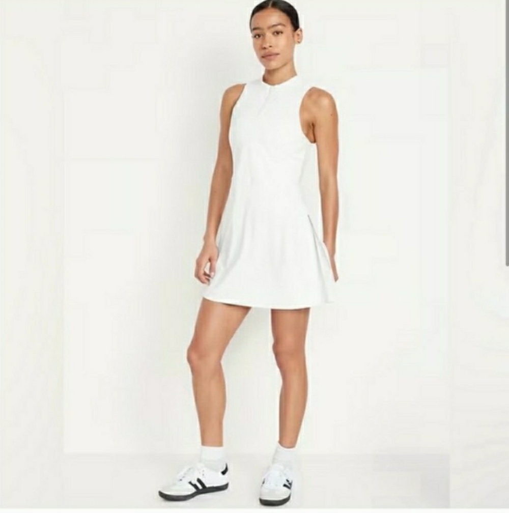 Old Navy PowerSoft Half-Zip Athletic Dress.  Size: Large